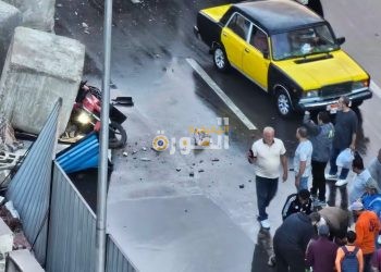 سقوط بلوكات أسمنتية بمنطقة أعمال ترام سيدي جابر في الإسكندرية بسبب الأمطار.. ونجاة عامل وسائق دليفري