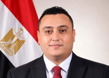 أول تعليق لـ أشرف منصور بعد فوزه بمقعد سكرتارية الهيئة الوفدية: الأخوة باقية.. والوفد يجمعنا