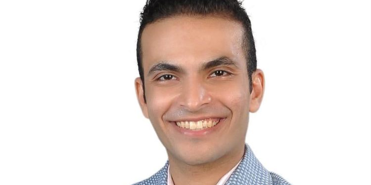 الإعلامي محمود النحاس في أول تعليق له بعد فوزه بمقعد سكرتارية الهيئة العليا لحزب الوفد: “أسعد يوم في حياتي”