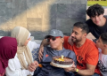 أحمد السعدني يحيي ذكرى ميلاد والده صلاح السعدني بصورة عائلية أخيرة: «آخر عيد ميلاد لأبويا.. أرجو الدعاء»