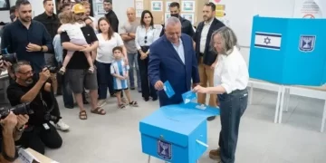 نتنياهو في مواجهة آيزنكوت وبينيت: كل ما تريد معرفته عن انتخابات الكنيست ومن يشكّل الحكومة؟