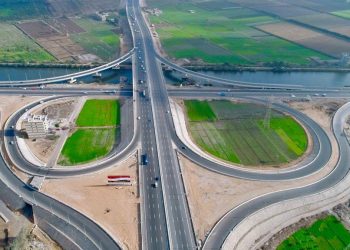 كيف تستفيد الدولة من تطوير الطرق وبناء المدن الجديدة
