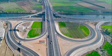 كيف تستفيد الدولة من تطوير الطرق وبناء المدن الجديدة